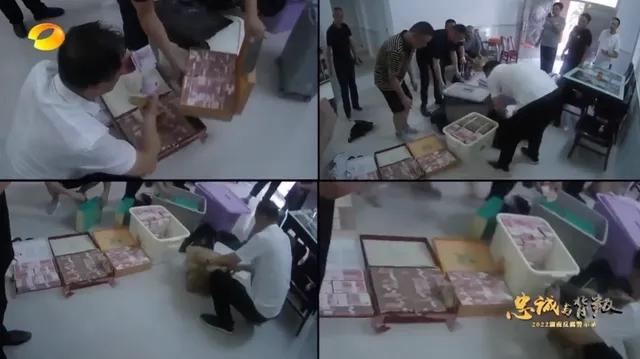70后贪官家墙里藏现金,5台点钞机数5小时 ,茅台酒230多箱,惊人(图4) 70后贪官家墙里藏现金,5台点钞机数5小时 ,茅台酒230多箱,惊人(图4)