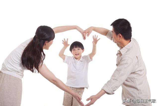 8岁孙子打了爷爷,他爹把他送派出所接受教育?此做法非常欠妥!(图10) 8岁孙子打了爷爷,他爹把他送派出所接受教育?此做法非常欠妥!(图10)
