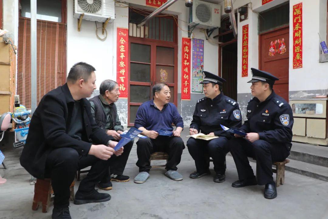陕西这名80后民警,荣立一等功1次、二等功1次、三等功3次!(图4) 陕西这名80后民警,荣立一等功1次、二等功1次、三等功3次!(图4)