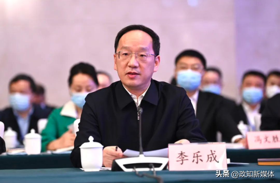 在京两场重磅会议之间,这省省委书记、省长留京开展一项重要工作(图4) 在京两场重磅会议之间,这省省委书记、省长留京开展一项重要工作(图4)