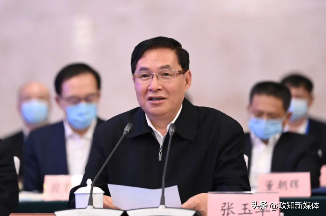 在京两场重磅会议之间,这省省委书记、省长留京开展一项重要工作(图2) 在京两场重磅会议之间,这省省委书记、省长留京开展一项重要工作(图2)