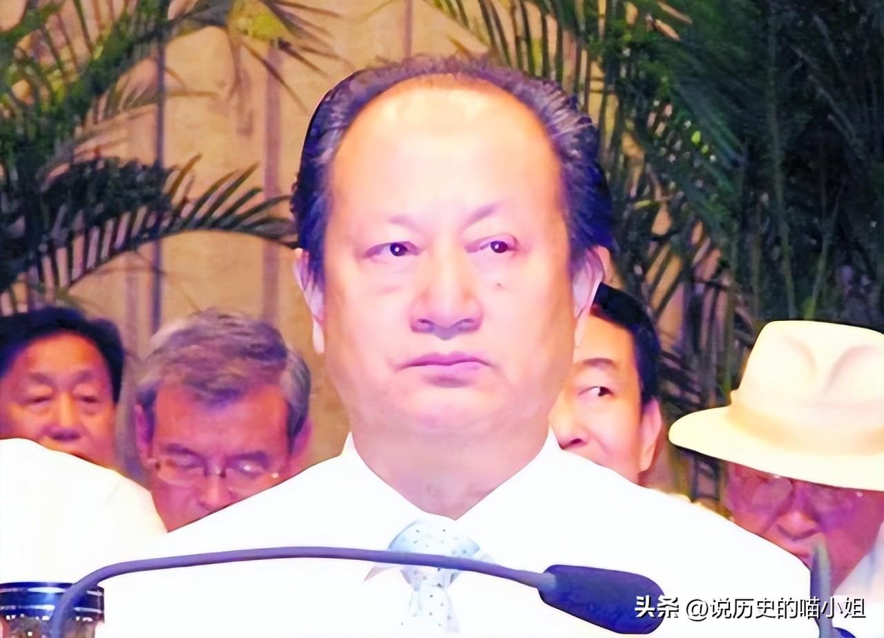 回顾陕西“色虎”庞家钰:霸占11位下属娇妻,搞豆腐渣工程遭下马(图5) 回顾陕西“色虎”庞家钰:霸占11位下属娇妻,搞豆腐渣工程遭下马(图5)