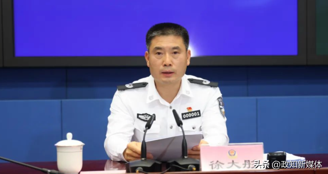 公安部首次迎来“70后”副部长!(图2) 公安部首次迎来“70后”副部长!(图2)
