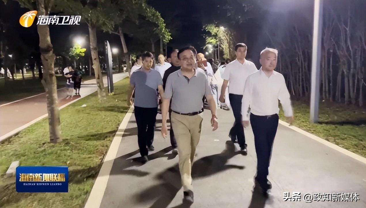 省级党委书记假期来了次“说走就走”的随机检查(图3) 省级党委书记假期来了次“说走就走”的随机检查(图3)